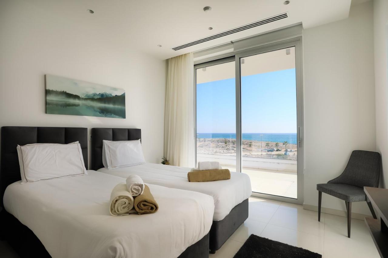 Sea Pearl Beachfront Villas - Breeze Ayia Napa Exteriér fotografie