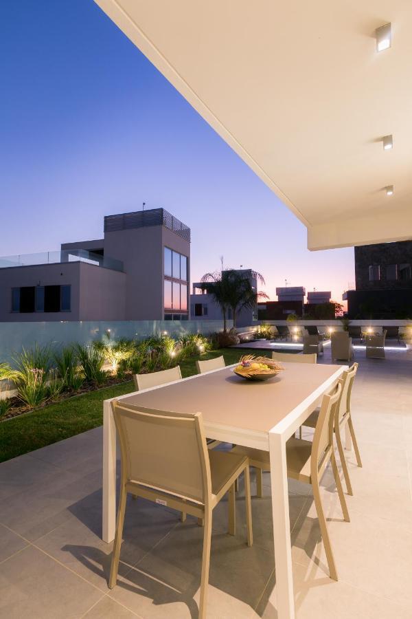 Sea Pearl Beachfront Villas - Breeze Ayia Napa Exteriér fotografie
