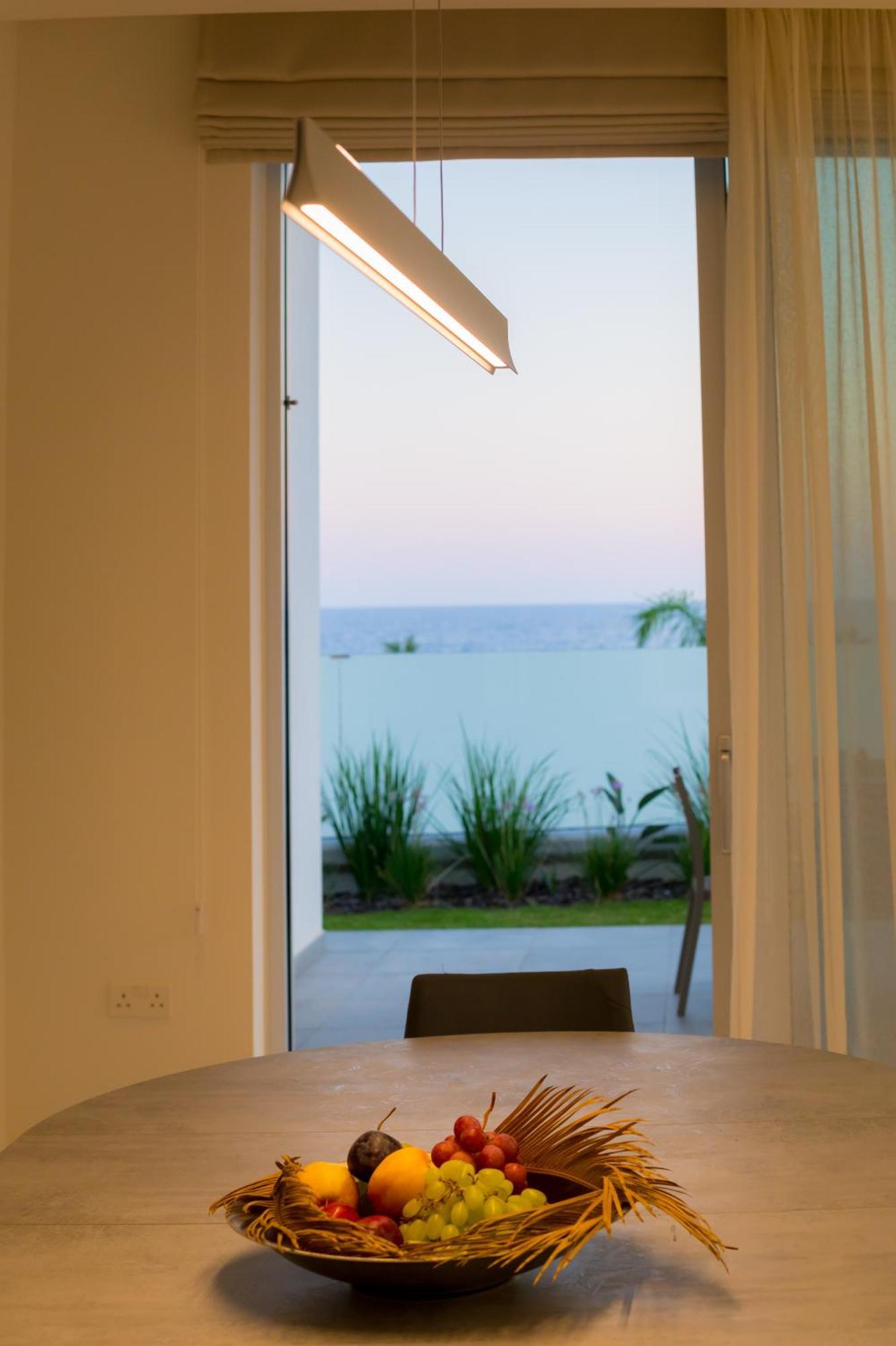 Sea Pearl Beachfront Villas - Breeze Ayia Napa Exteriér fotografie